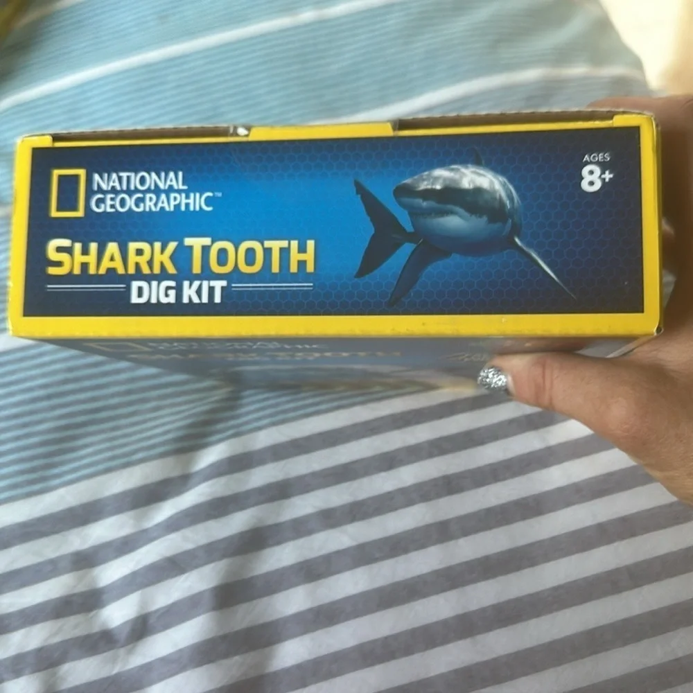 Shark Tooth Dig Kit - Picture 6 of 6
